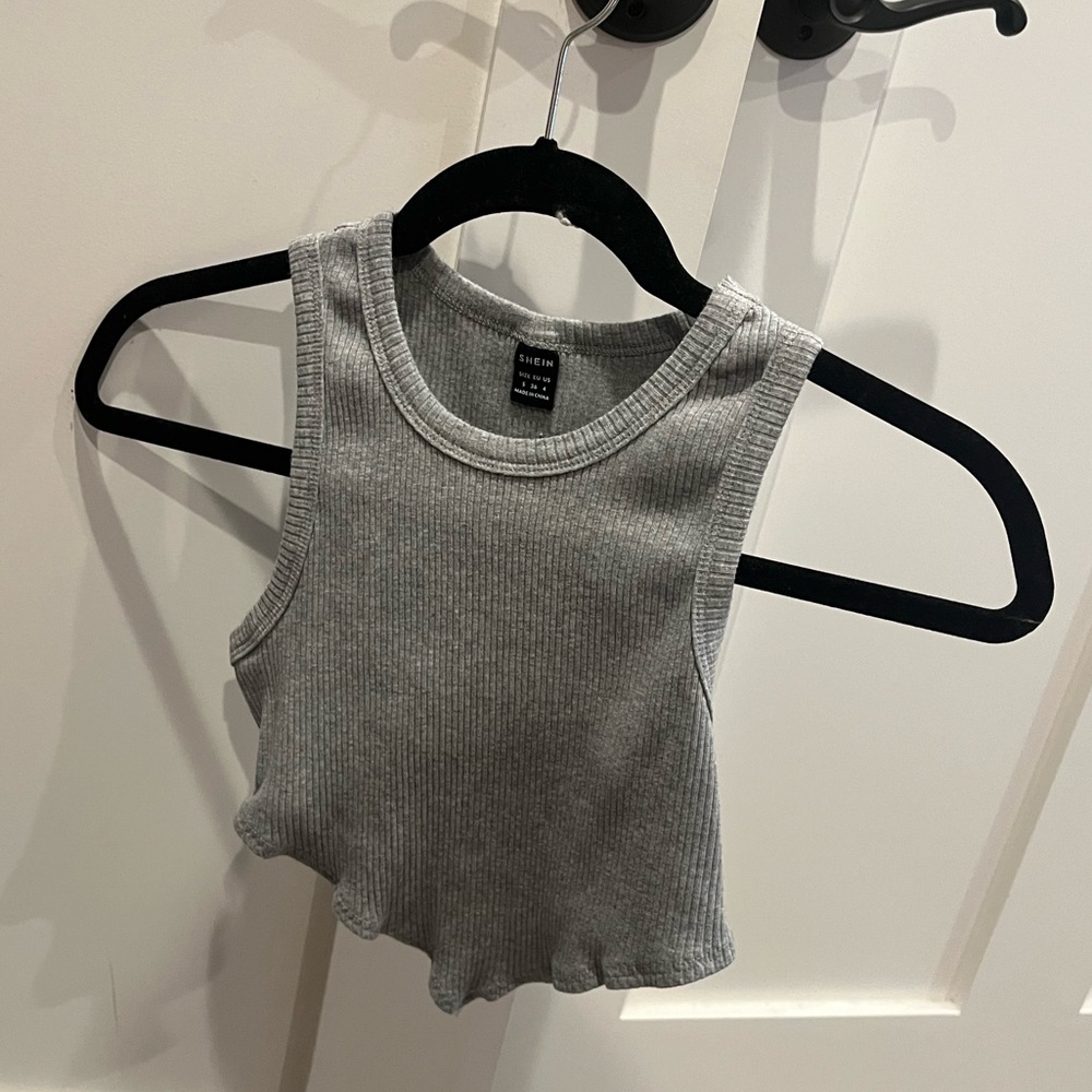 Cropped tank top